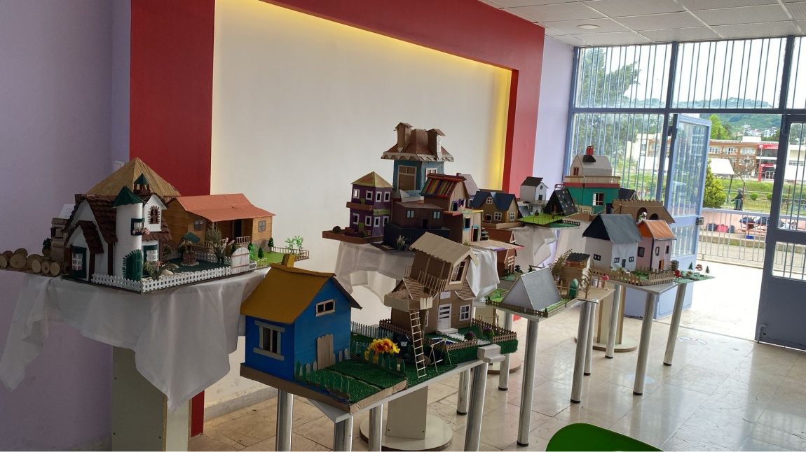 Teknoloji Tasarım dersi Mimari Tasarım konulu sergimiz